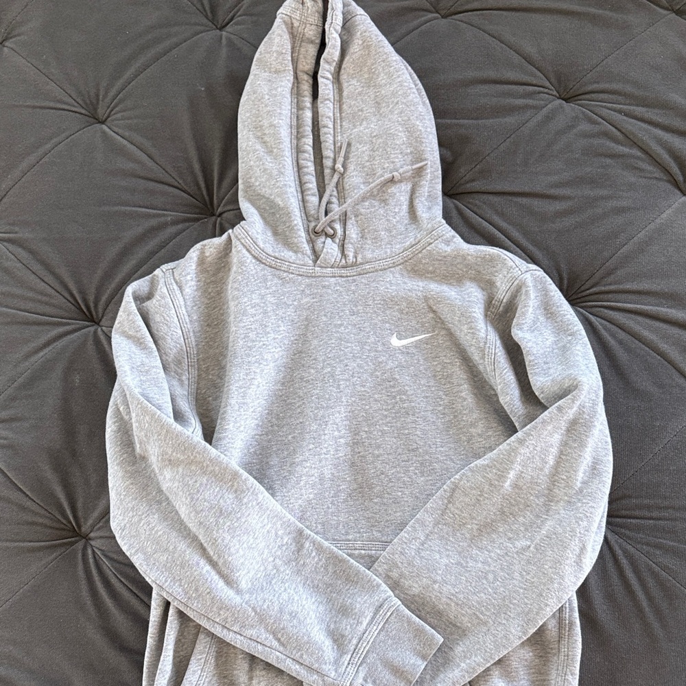 Nike Light Gray Pullover Hoodie